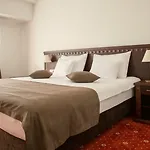 Katarina Hotel