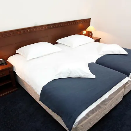 Katarina Hotel 4*