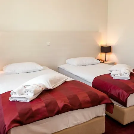 ホテル Katarina ドゥゴポイエ